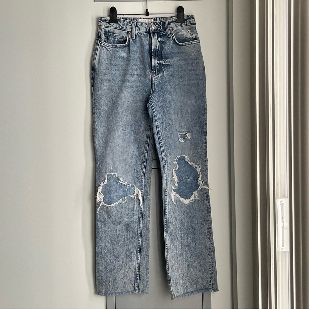 WE THE FREE High Rise Distressed Blue Jeans